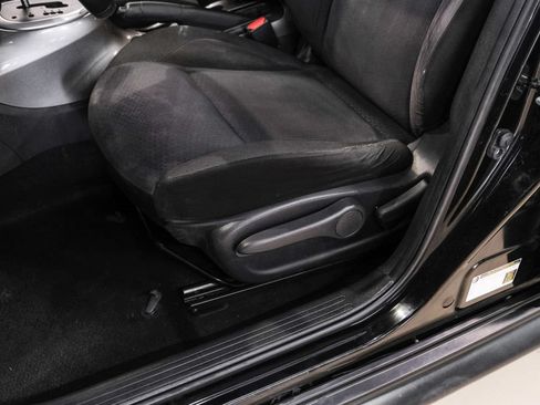 Used 2017 Nissan Juke SV FWD image 30