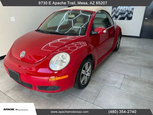 Used 2006 Volkswagen Beetle Convertible w/ Package 1 image 1