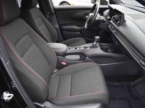 Used 2025 Honda HR-V Sport image 13