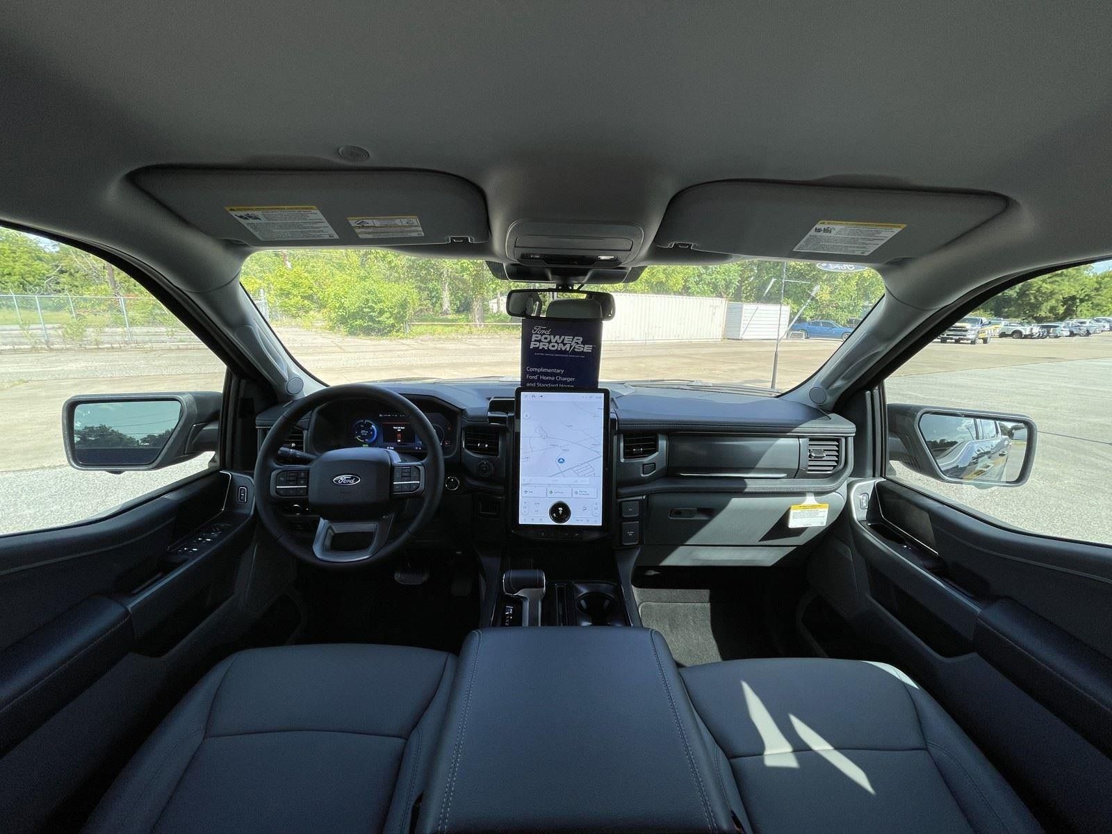 New 2025 Ford F150 Lightning Flash AWD/4WD image 40