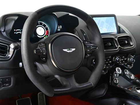 Used 2023 Aston Martin V8 Vantage Coupe image 10