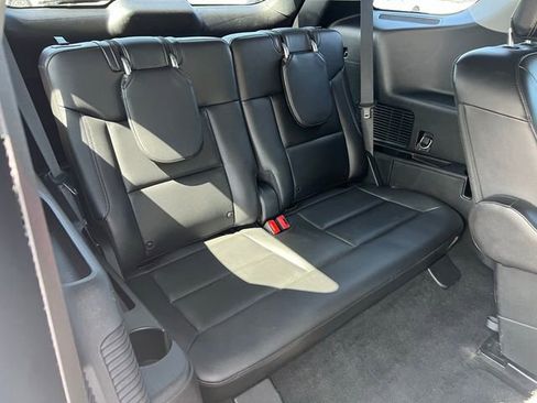 Used 2021 Ford Explorer Limited w/ Equipment Group 301A image 22