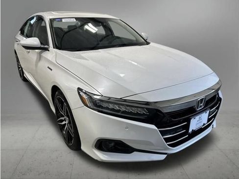 Certified 2022 Honda Accord Touring image 9