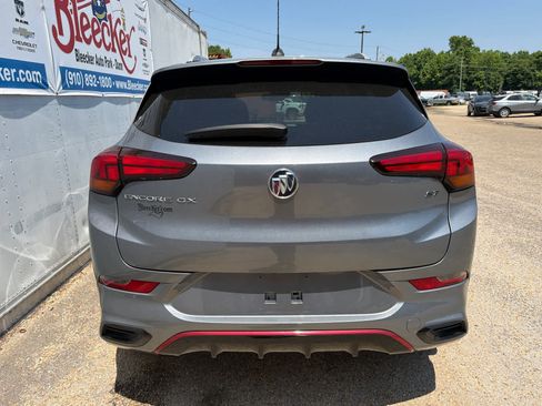 Used 2021 Buick Encore GX Preferred w/ Sport Touring Package FWD image 4