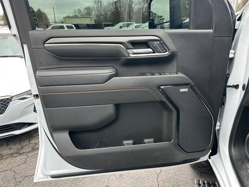 Used 2024 GMC Sierra 2500 AT4 w/ AT4 Premium Plus Package image 11