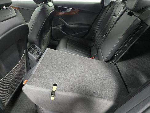 Used 2022 Audi A4 2.0T Premium image 36