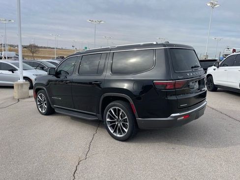 Used 2022 Jeep Wagoneer Series II w/ Convenience Group I image 8