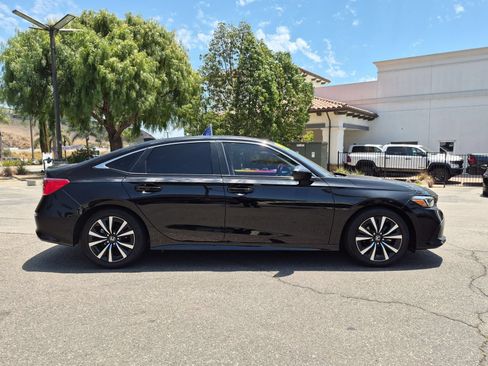 Used 2023 Honda Civic EX image 6