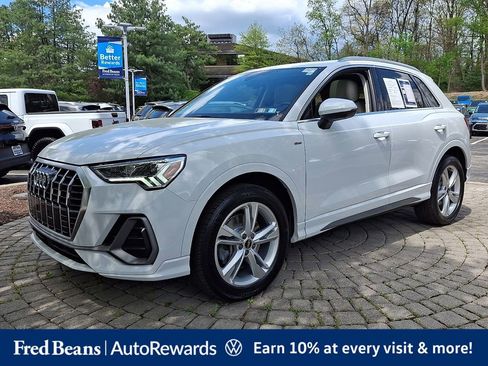 Used 2023 Audi Q3 2.0T Premium Plus w/ Premium Plus Package AWD/4WD image 3