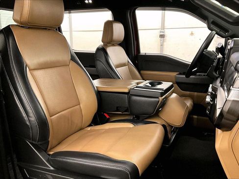 Used 2024 Ford F350 Lariat image 7