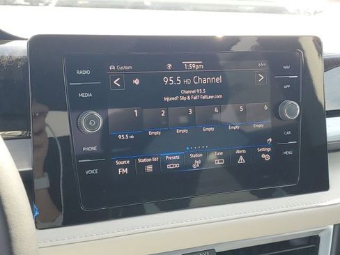 New 2025 Volkswagen Taos SEL image 20