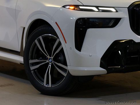 New 2027 BMW X7 xDrive40i w/ Executive Package AWD/4WD image 3