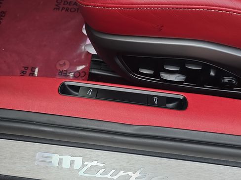 Used 2021 Porsche 911 Turbo image 14