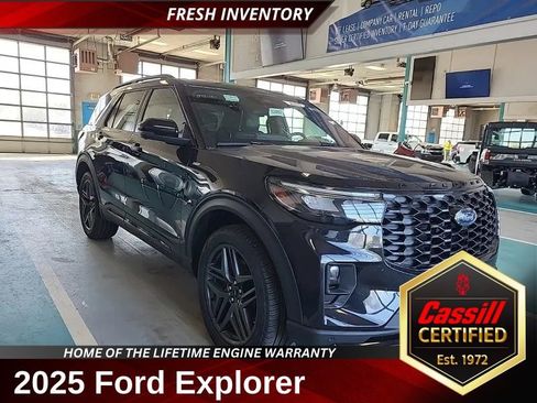 Used 2025 Ford Explorer ST-Line w/ ST-Line Street Pack AWD/4WD image 1