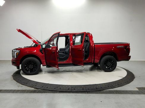 Used 2025 Ford F150 Lariat AWD/4WD image 13