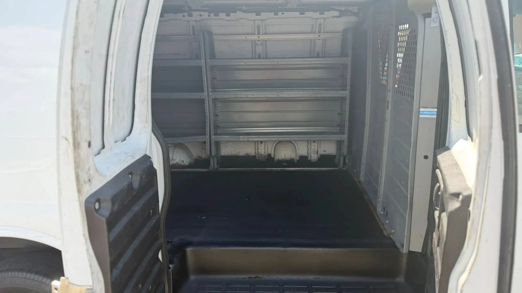 Used 2019 Chevrolet Express 2500 w/ Communications Package RWD image 25