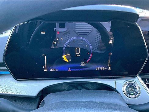 Used 2024 Chevrolet Trax LT image 20