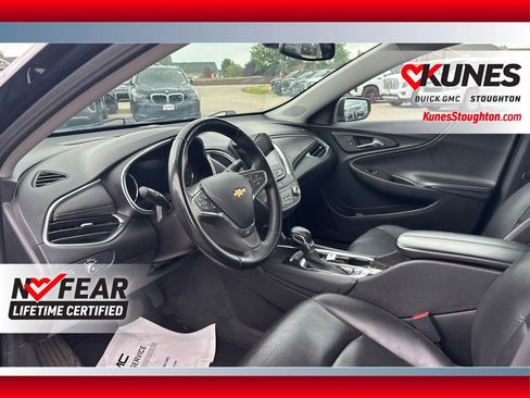 Used 2024 Chevrolet Malibu LT FWD image 12