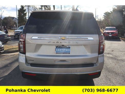 Used 2021 Chevrolet Suburban LT w/ LT Signature Package image 6
