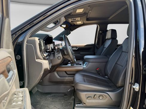 Used 2025 Chevrolet Silverado 1500 High Country w/ Midnight Edition AWD/4WD image 20