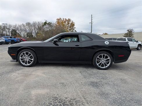 Used 2022 Dodge Challenger GT image 4