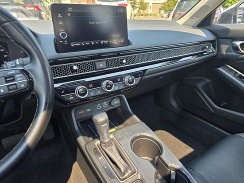 Used 2024 Honda Civic Touring image 22