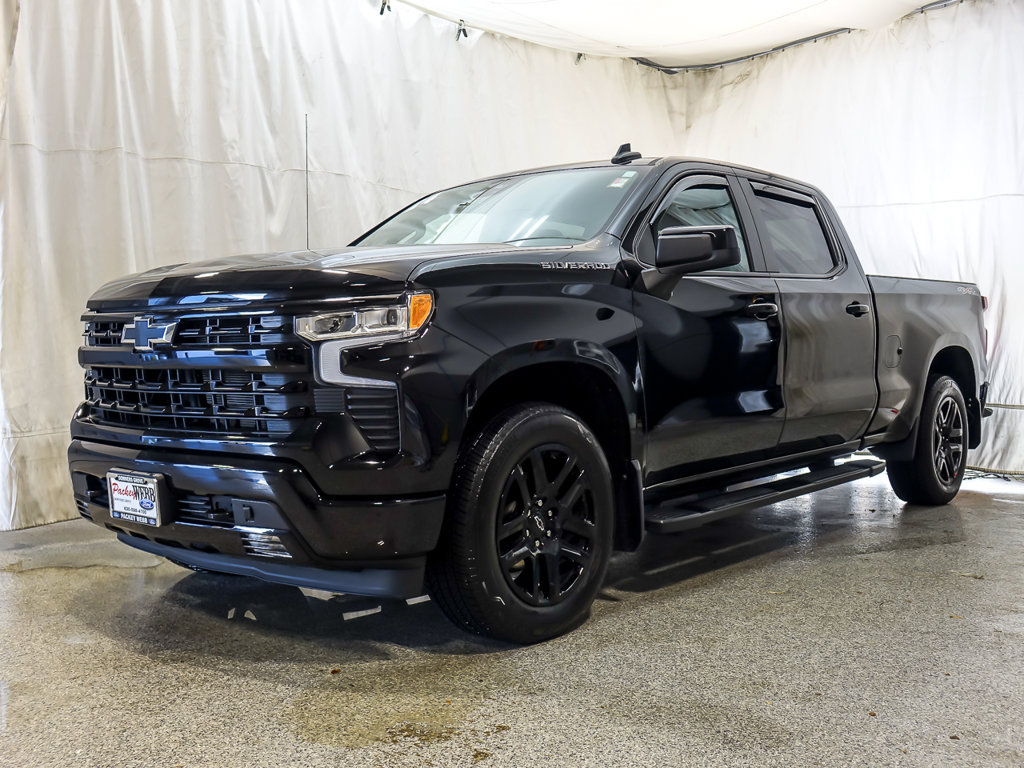 Used 2024 Chevrolet Silverado 1500 RST w/ Convenience Package II AWD/4WD image 2