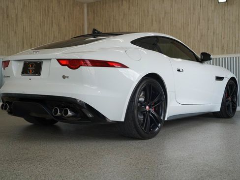 Used 2015 Jaguar F-TYPE R RWD image 10