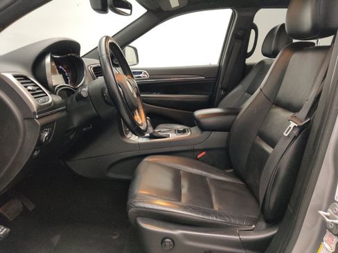 Used 2019 Jeep Grand Cherokee Limited image 17
