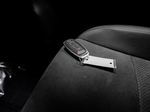 Used 2023 Nissan Ariya FWD image 54