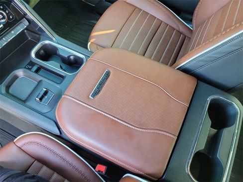 Used 2025 GMC Sierra 3500 Denali Ultimate image 53