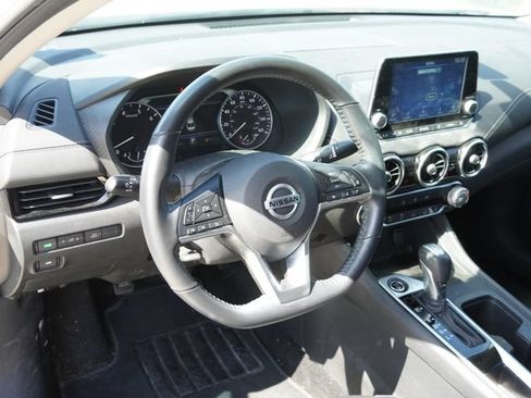 Used 2022 Nissan Sentra SV w/ Trunk Package FWD image 15