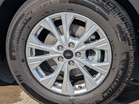 New 2026 Ford Escape Active image 9