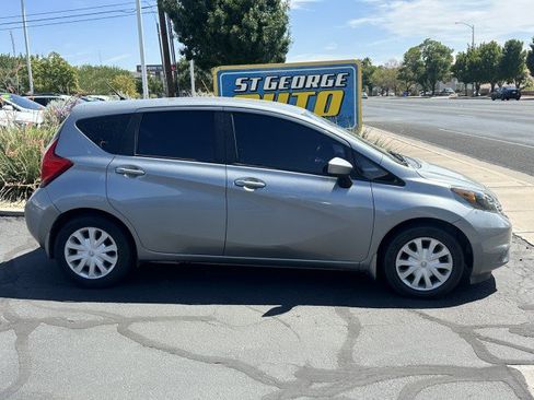 Used 2015 Nissan Versa Note SV FWD image 2