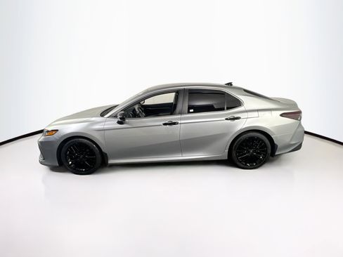 Used 2021 Toyota Camry LE FWD image 8