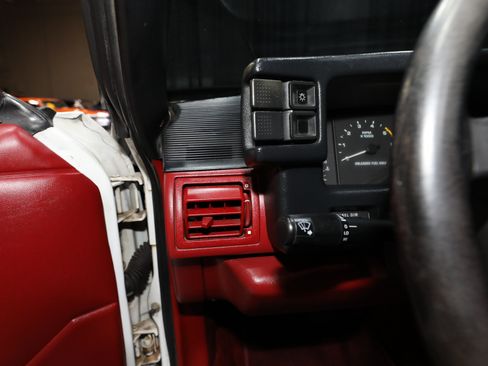 Used 1991 Ford Mustang LX RWD image 64