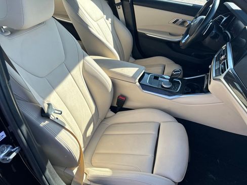 Used 2021 BMW 330i Sedan w/ Premium Package RWD image 11