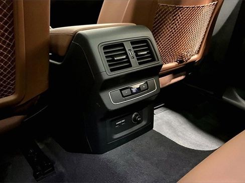 Used 2022 Audi Q5 2.0T Premium image 24