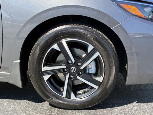 Used 2025 Nissan Sentra SV w/ All-Weather Package FWD image 6