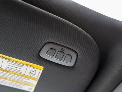 Used 2022 Ford F150 Lariat w/ Equipment Group 502A High image 45