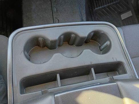 Used 2019 Chevrolet Silverado 1500 LT w/ All Star Edition image 38