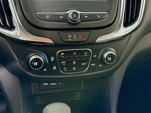 Used 2024 Chevrolet Equinox LT image 9