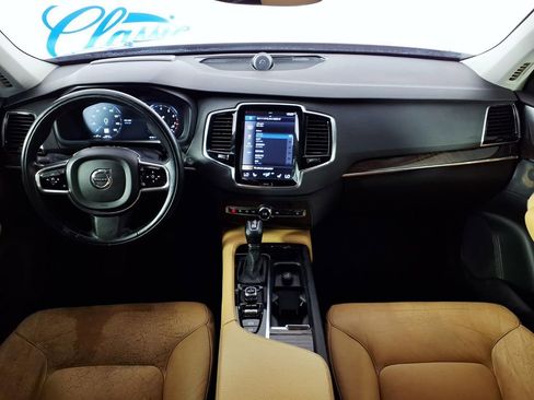 Used 2016 Volvo XC90 T6 Momentum w/ Momentum Plus Package AWD/4WD image 13