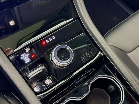 Used 2023 Jeep Grand Cherokee 4X4 image 11