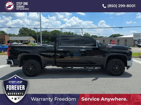 Used 2022 Chevrolet Silverado 2500 LTZ w/ Z71 Off-Road Package AWD/4WD image 8