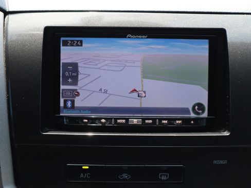 Used 2011 Toyota Tundra 2WD CrewMax w/ Tow Pkg image 27