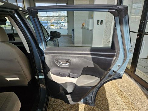 Used 2023 Honda HR-V LX image 15