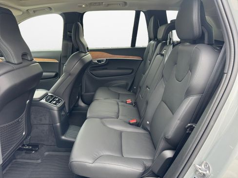 Certified 2024 Volvo XC90 T8 Plus w/ Protection Package Premier image 13