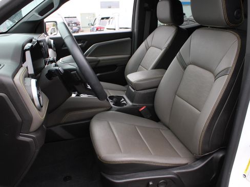 Used 2023 Chevrolet Colorado ZR2 w/ Desert Boss Special Edition AWD/4WD image 15