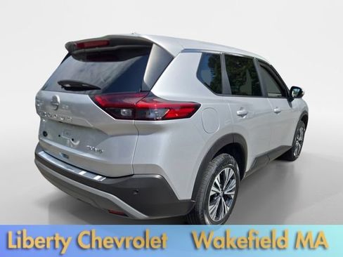 Used 2023 Nissan Rogue SV AWD/4WD image 3